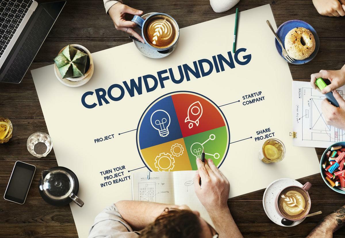 Tudo o que você precisa saber sobre este modelo de financiamento coletivo, o crowdfunding.